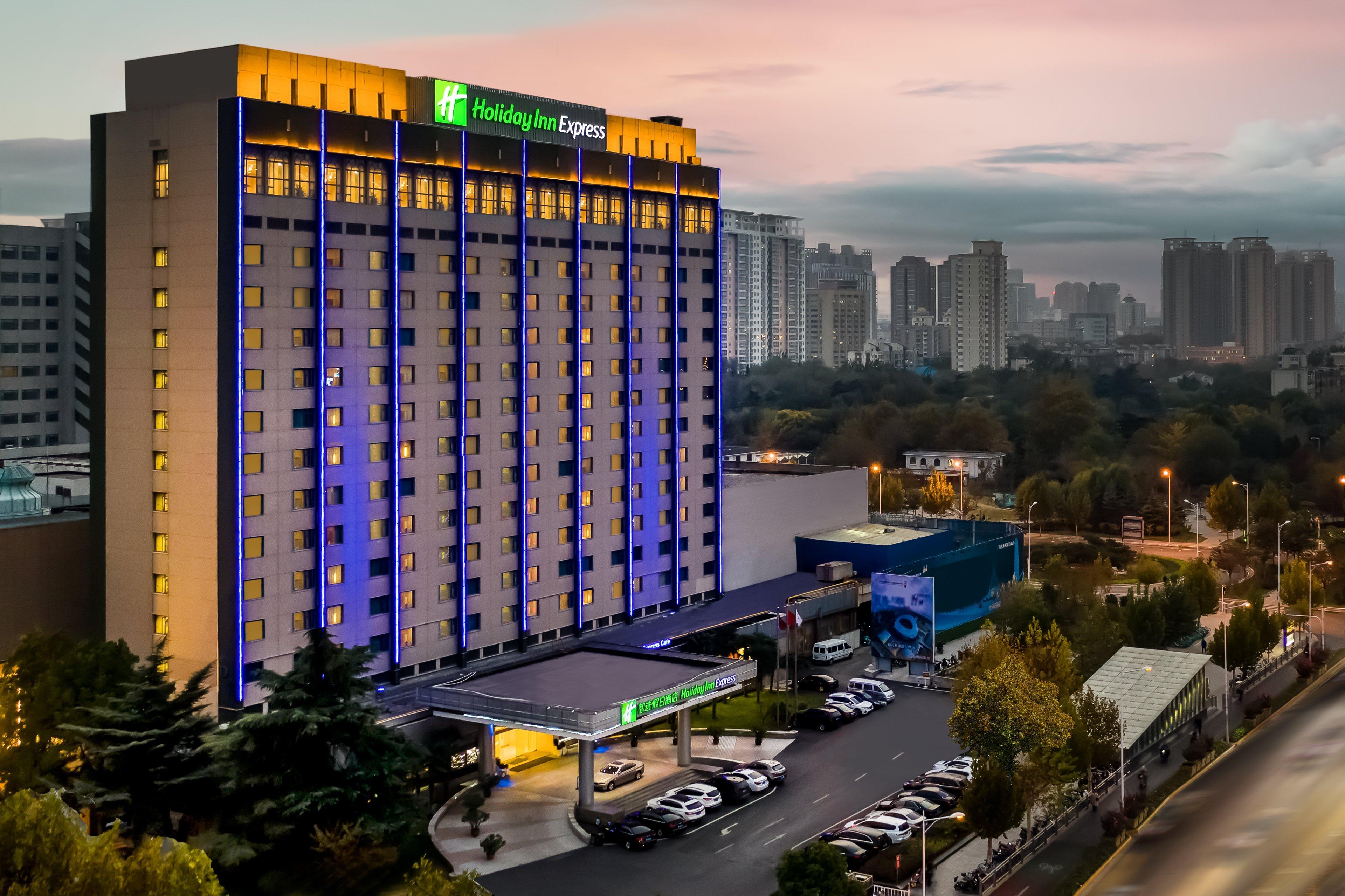Holiday Inn Express Zhengzhou Zhongzhou By Ihg Exterior foto